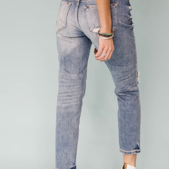 KanCan Relaxed Fit Ankle Length Distressed Jeans Size 31 NWT - Picture 2 of 8